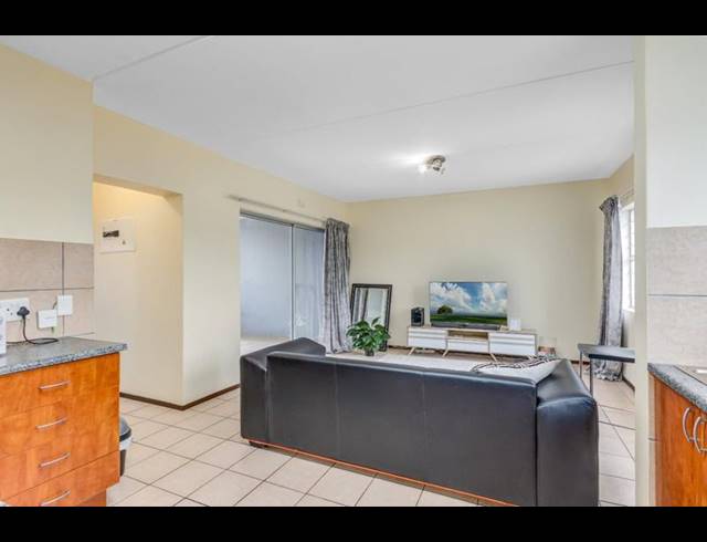 1 BEDROOM PROPERTY TO RENT IN FERNDALE